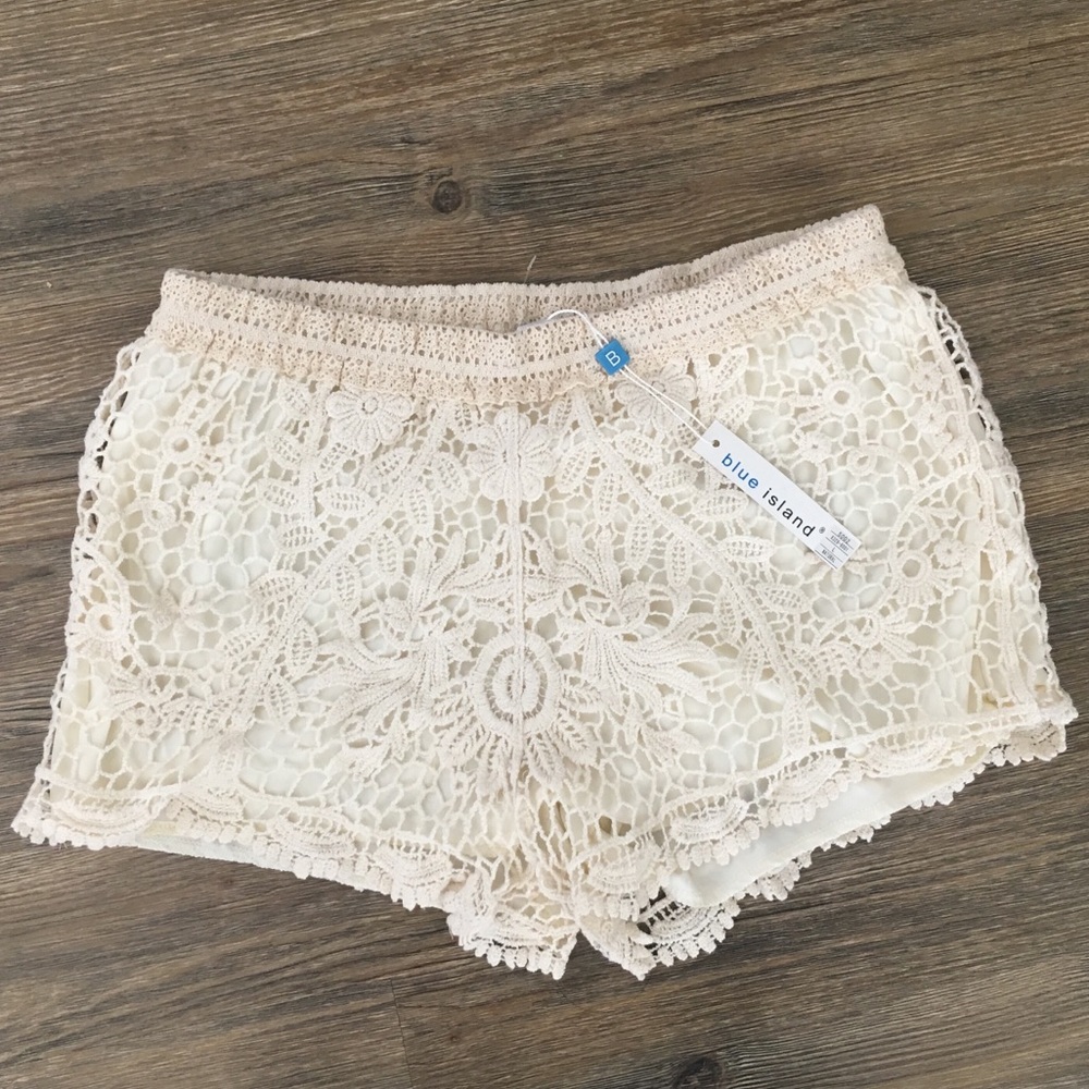 Moving Sale! : Ivory Crochet Lace Shorts